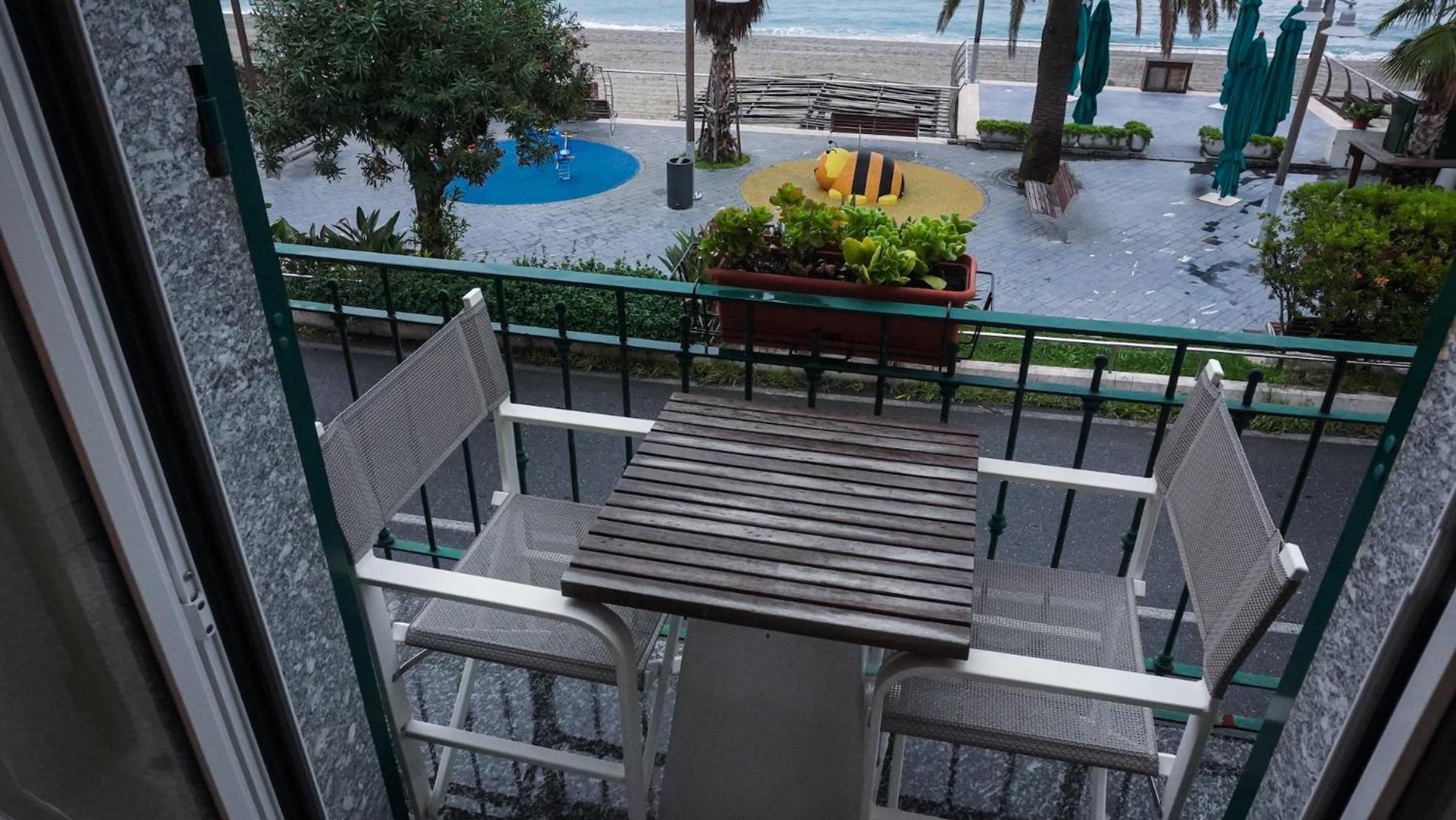 Ca' De Tobia Bed & Breakfast Noli Exterior photo